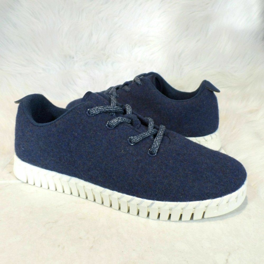 Comfortview Navy Blue Wool-like sneaker casual chic fall size 7.5M NEW